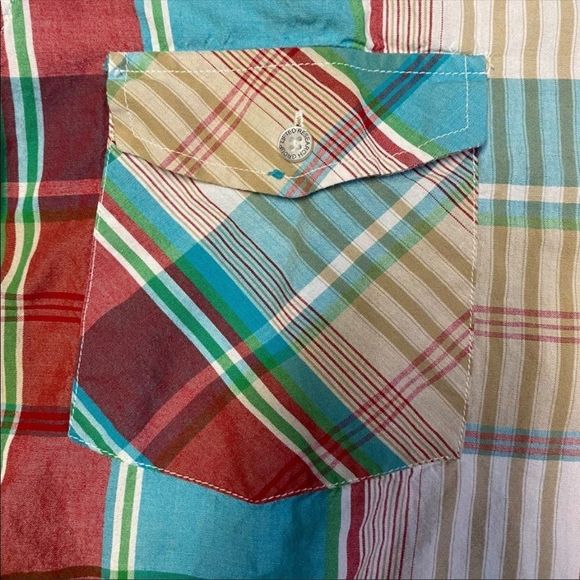 Lng WOVENS | Men’s Plaid Button Down Shirt - Picture 2 of 8